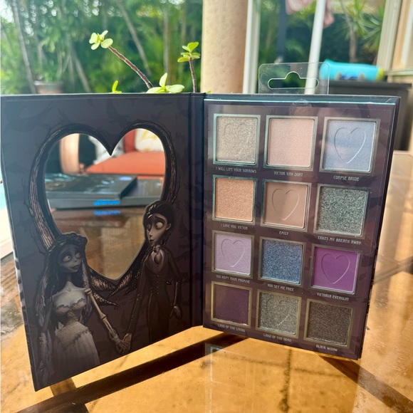 Tim Burton’s Corpse Bride Eyeshadow Palette 12 shades w/Mirror - Picture 5 of 9